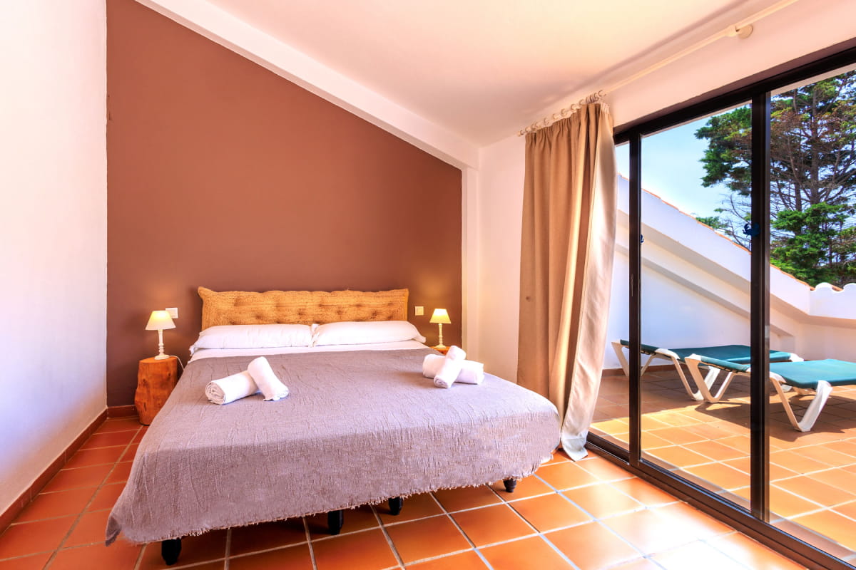 Habitación doble con acceso a terraza privada